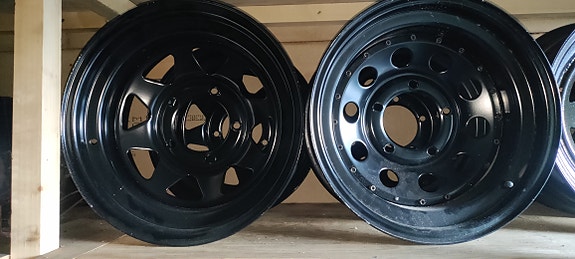 mangels vanteet 8x15" jako 5x139.7