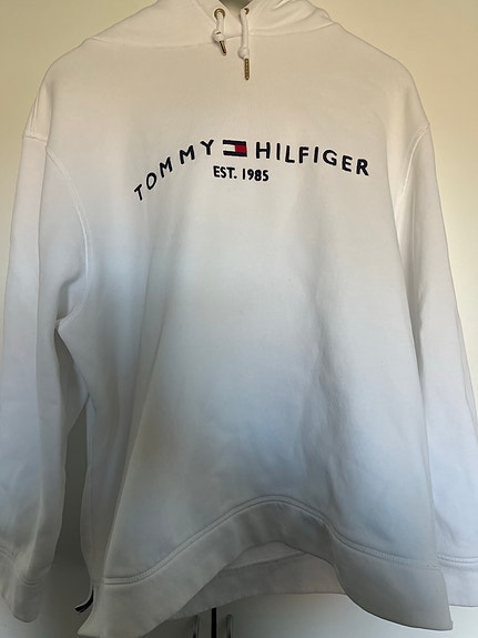 Tommy Hilfiger huppari