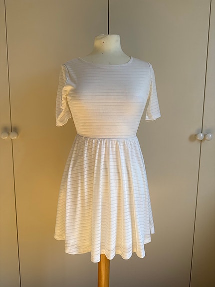 Forever 21 kesämekko S