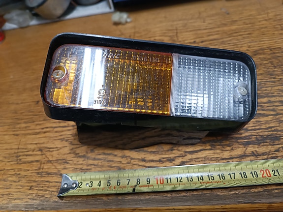 Fiat 131 oikea etuvilkku