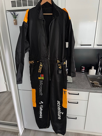 Haaga Helia ITBBA Haalari XL