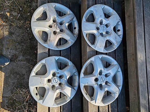 Opel muotovanteiden kapselit 16"