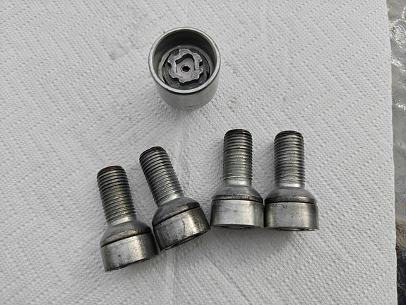 Product image 2 of 5