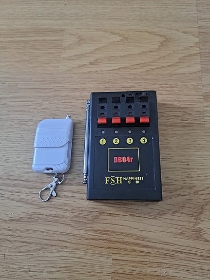 Product image 2 of 4