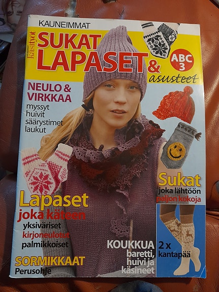 Sukat, lapaset ja asusteet käsityölehti