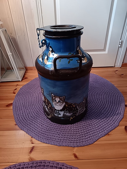 Product image 8 of 9