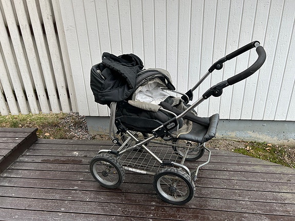 Emmaljunga rattaat/vaunut