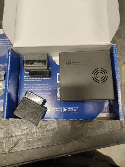 Product image 2 of 4