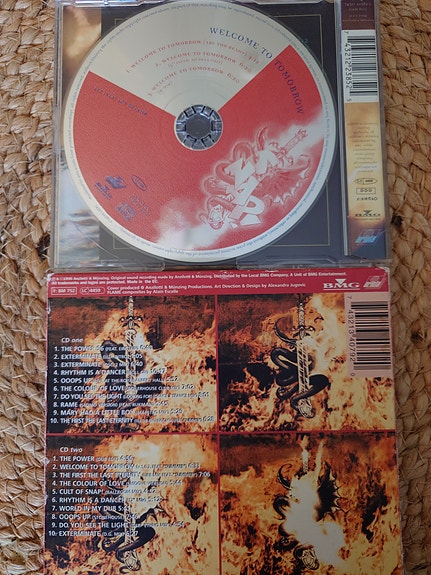 Product image 2 of 2