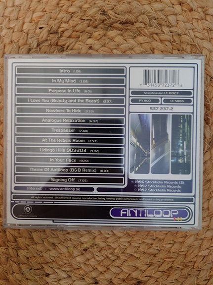 Product image 2 of 2