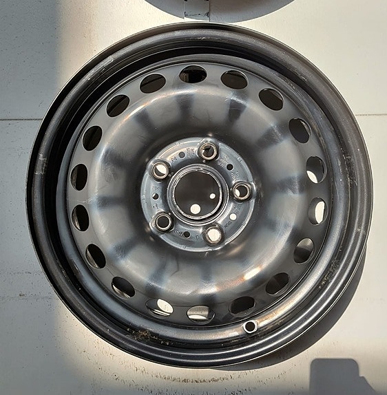 Käytetyt Volkswagen Golf 6×15 5×112 peltivanteet