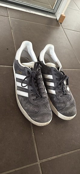 Adidas Gazelle harmaat tennarit, koko 38