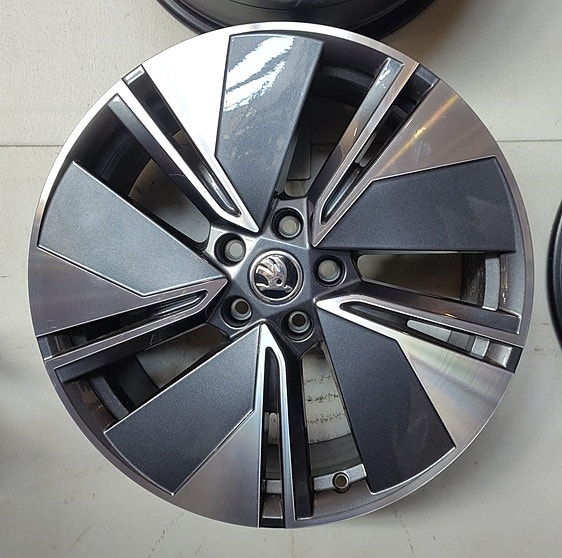 Product image 4 of 5