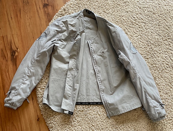 Product image 8 of 9