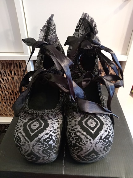 Product image 2 of 9