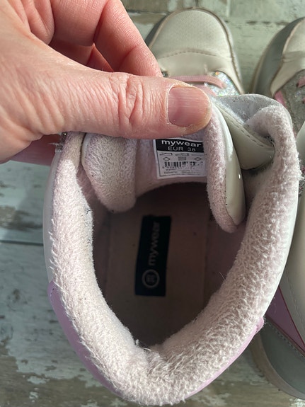 Product image 8 of 10