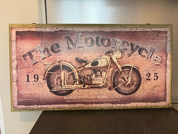 The Motorcycle taulu
