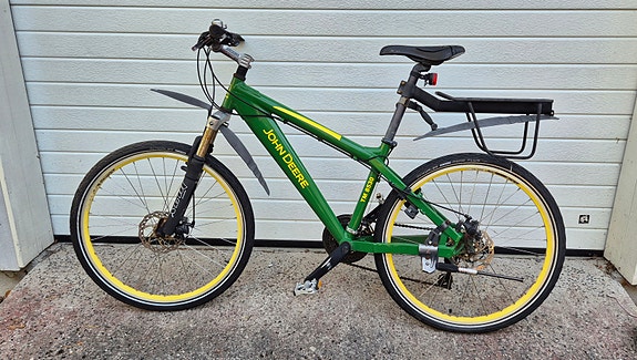 John Deere TM8530