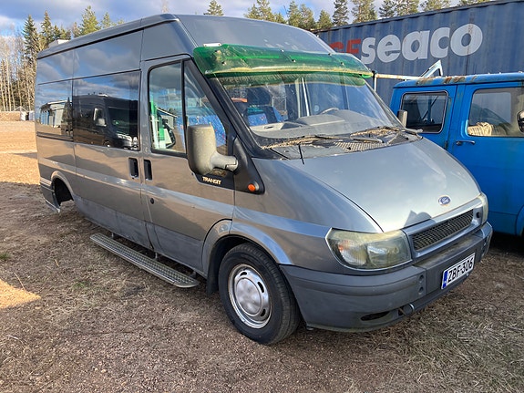 Ford Transit osia.