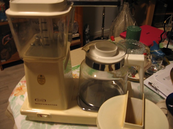 Valkoinen Moccamaster