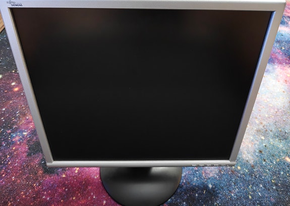 Fujitsu Siemens SCALEOVIEW L19-2 -nestekidenäyttö (LCD)