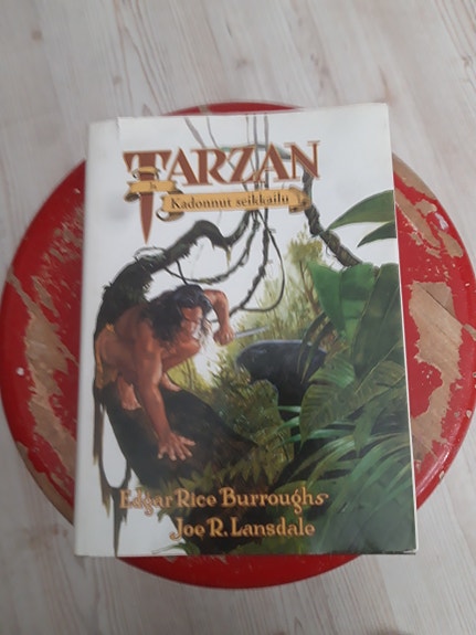 Tarzan kirja ja taulu! E.R.Burroughs&Joe R.Lansdale
