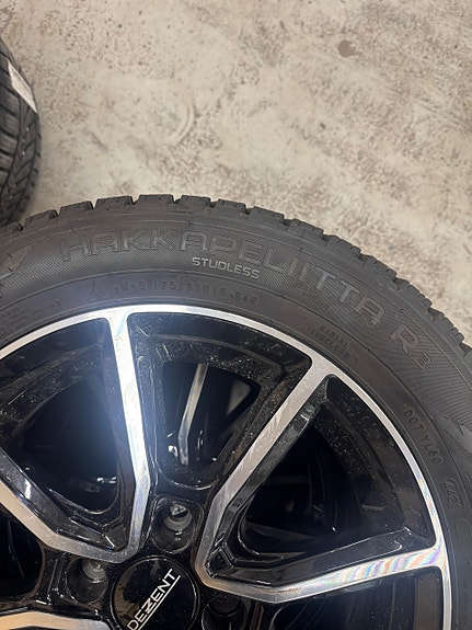 Product image 3 of 9