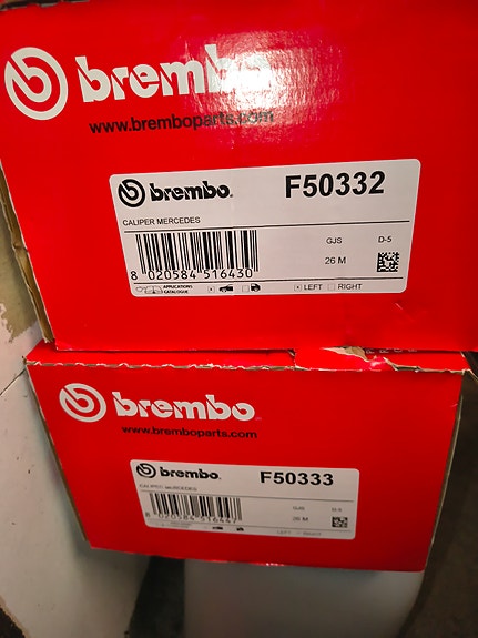 MERCEDES-BENZ B 180 jarrusatulat eteen, oikea ja vasen