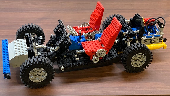 Lego Technic 8860 auto