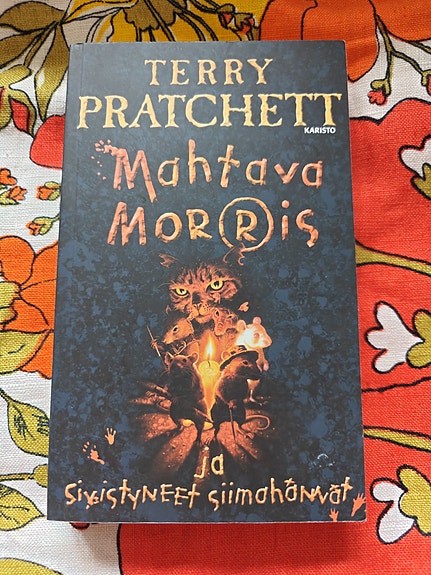 Terry Pratchett : Mahtava Morris ja sivistyneet siimahännät