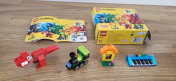 Lego Classic 11001