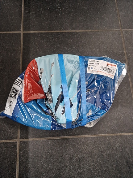 Nissan almeran käsijarruvaijeri