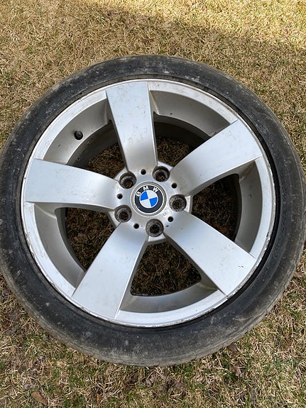 BMW E60/E61 alkuperäinen kevytmetallivanne Style 138 Aurora-rengas 4 kpl