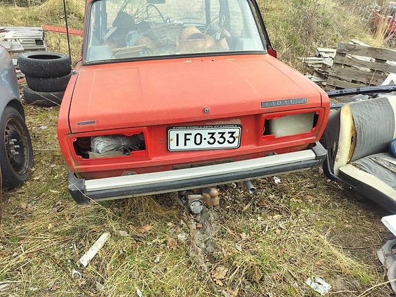 Lada 2105 suorat puskurit