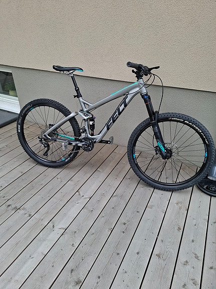 Felt täysjousitettu maastopyörä 27.5" M miehille