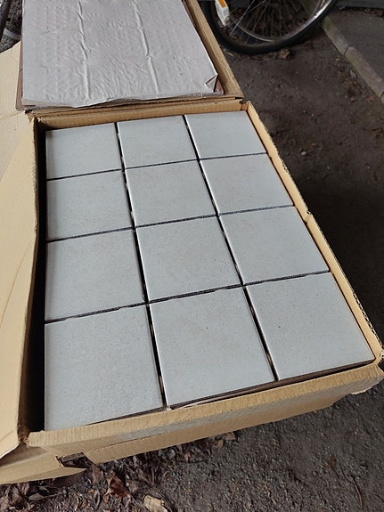 Lattialaatta 10x10 Pukkila Europa White