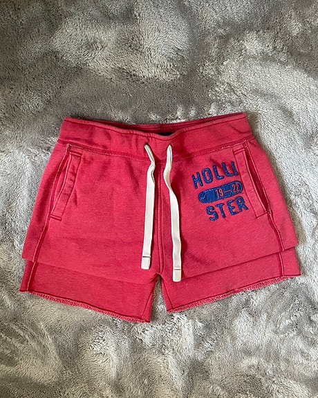 Hollister shortsit