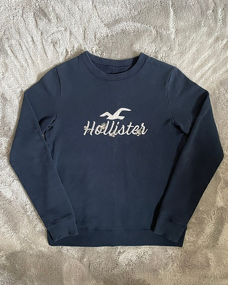 Hollister college paita