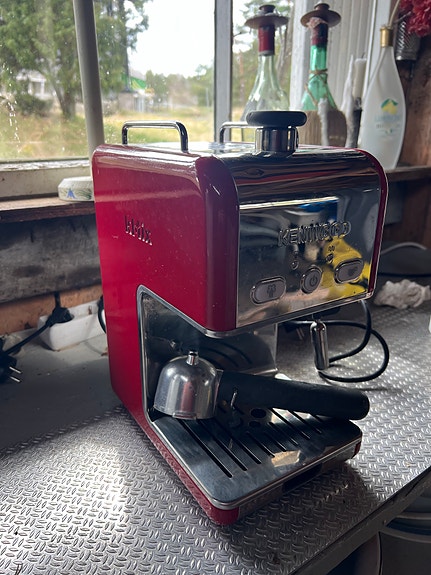 Kenwood ES020 espresso-keitin punainen