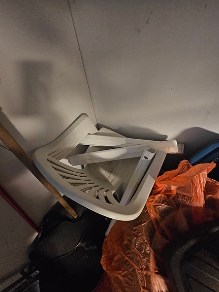 Piha tai parveken pöytä ja tuolit