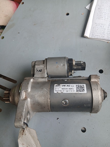 Vw Passat startti moottori 02Z911024L