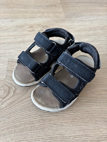 Viking sandaalit 23