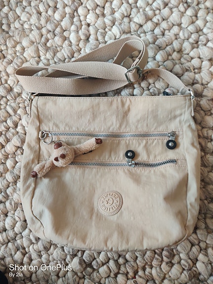 Kipling olkalaukku