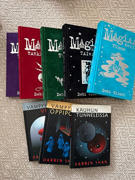 Debi Gliori Magiaa-sarja + Darren Shan vampyyrikirjat