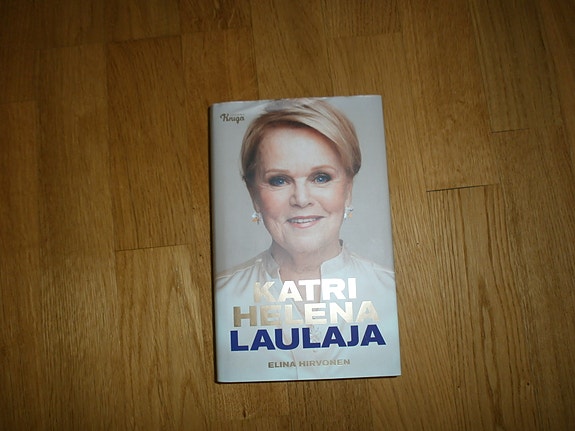 Elina Hirvonen – Katri Helena laulaja kirja
