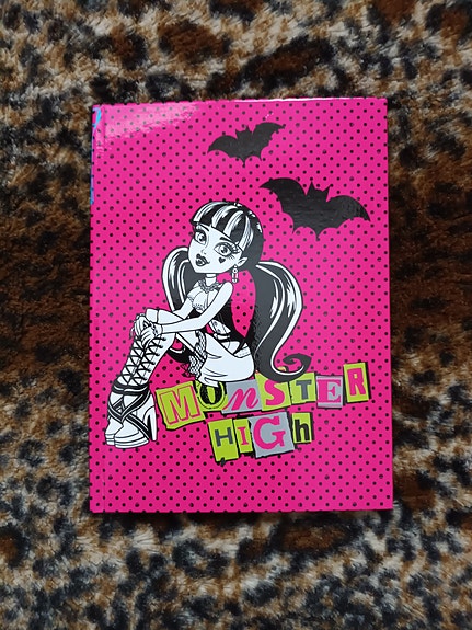 MONSTER HIGH DRACULAURA muistikirja