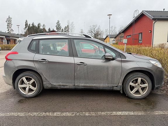 Hakkapeliitta kitkarenkaat Peugeot 2008 aluvanteilla