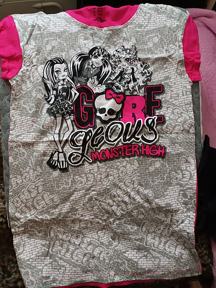 MONSTER HIGH yömekko