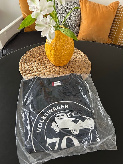 Tummansininen Volkswagen T-paita, koko M