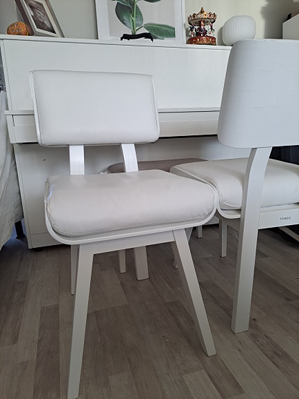 Design tuolit nahkaa